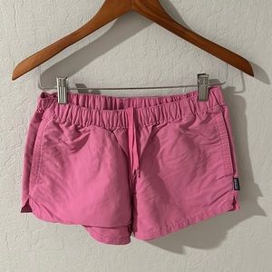 Small Patagonia pink baggies women’s 2.5”